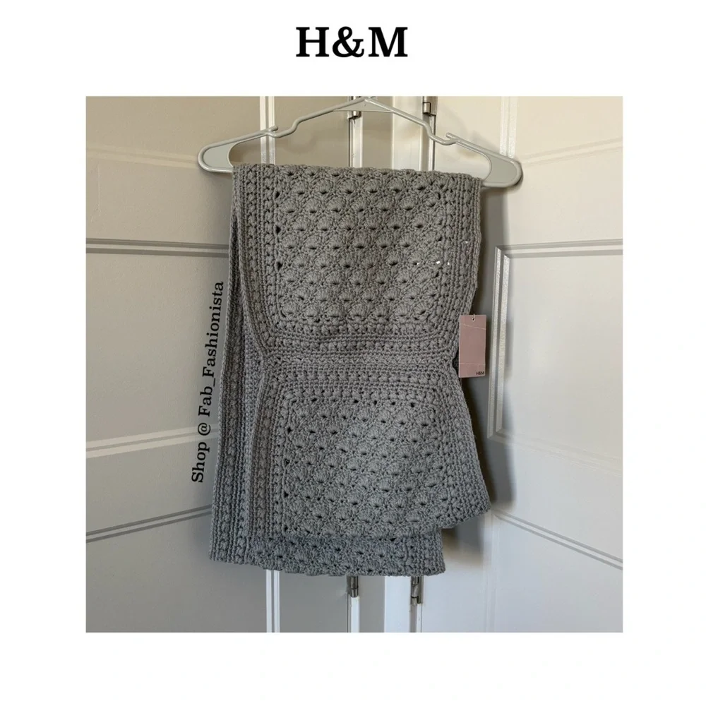 Knit thick long infinity scarf grey